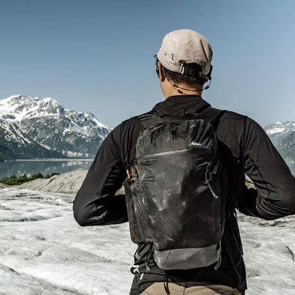 Matador Freefly16 – Ultraleichter, wetterfester Faltrucksack (16L / 190g)