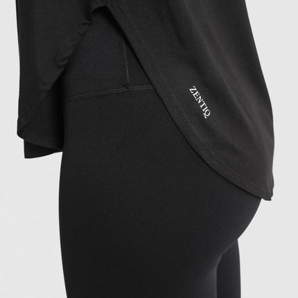 Butter-Soft Shirt mit Cut-Out – Schwarz